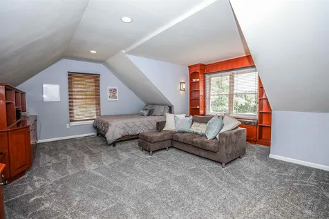 6 Normand Circle Bedford NH 03110