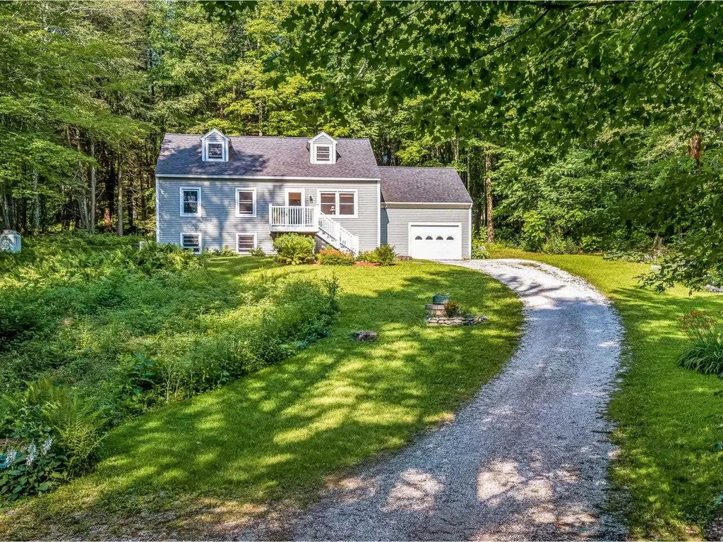 556 Sunset Lane West, Hinesburg VT 05461 MLS 4874852 Geri Reilly