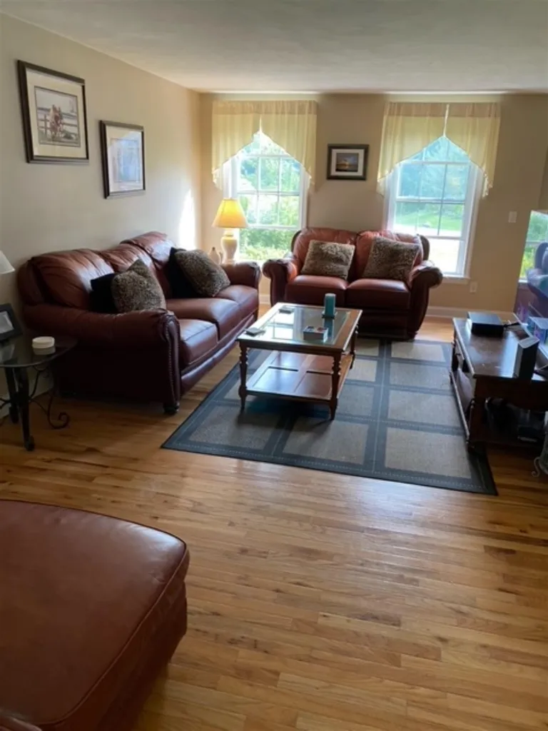 34 Ladyslipper Drive Newmarket NH 03857