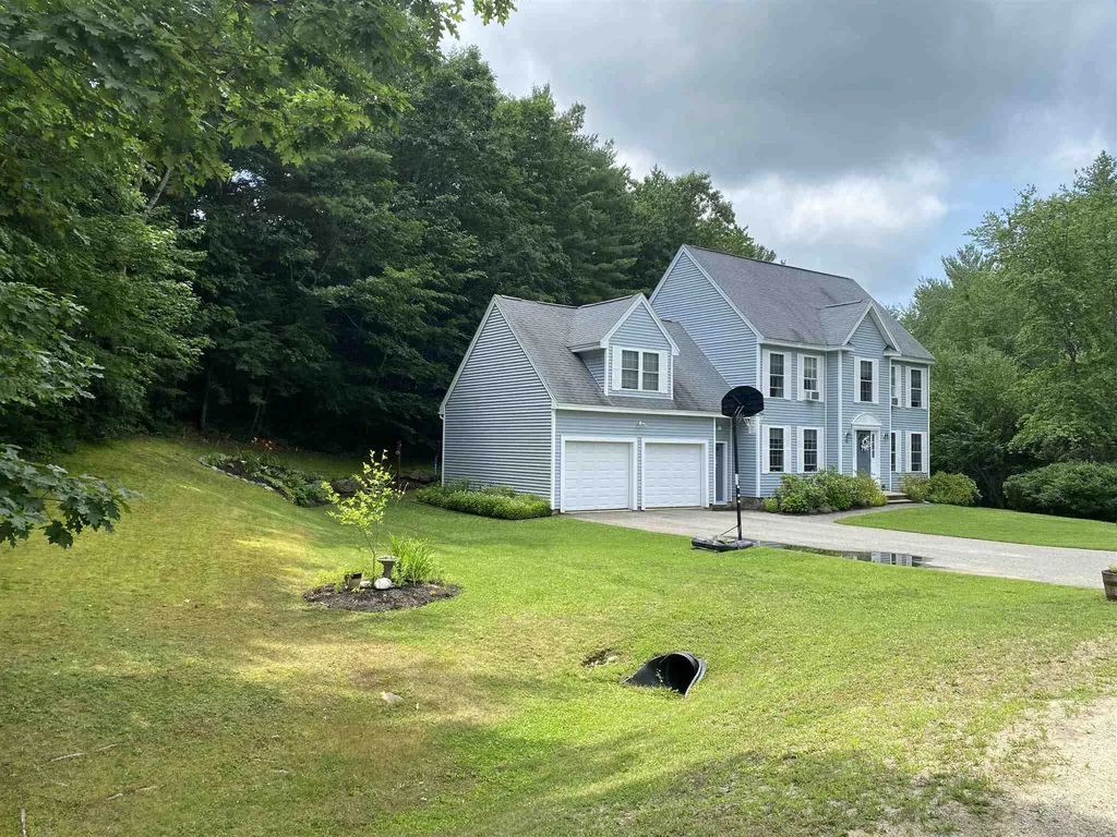 34 Ladyslipper Drive Newmarket NH 03857