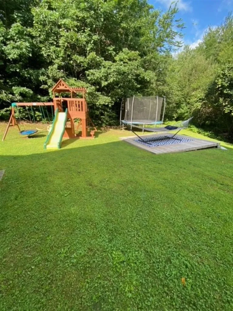 34 Ladyslipper Drive Newmarket NH 03857