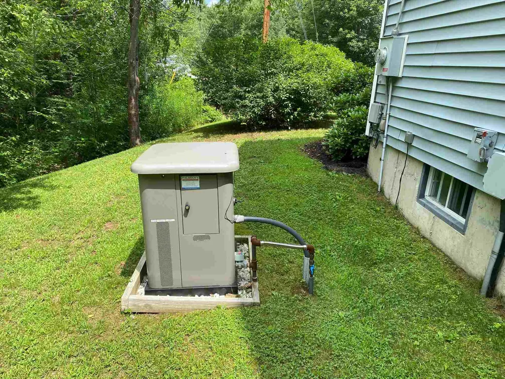 34 Ladyslipper Drive Newmarket NH 03857