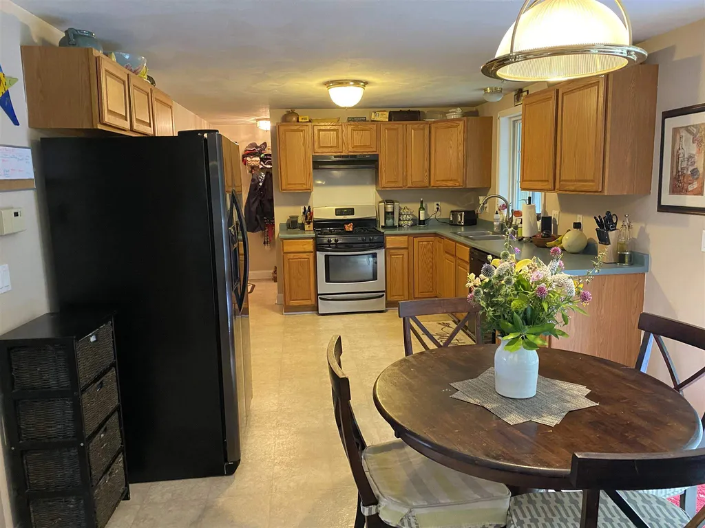 34 Ladyslipper Drive Newmarket NH 03857