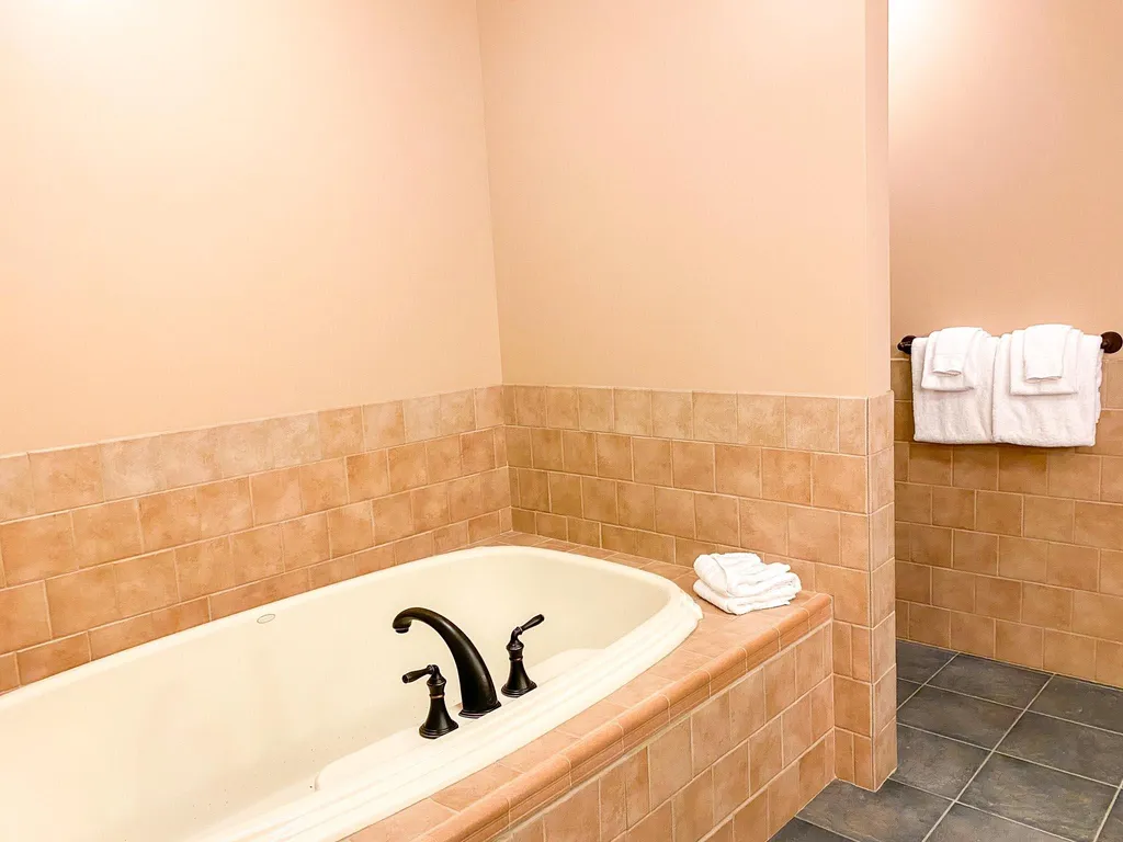 639/641 Jackson Gore Bixby House Ludlow VT 05149