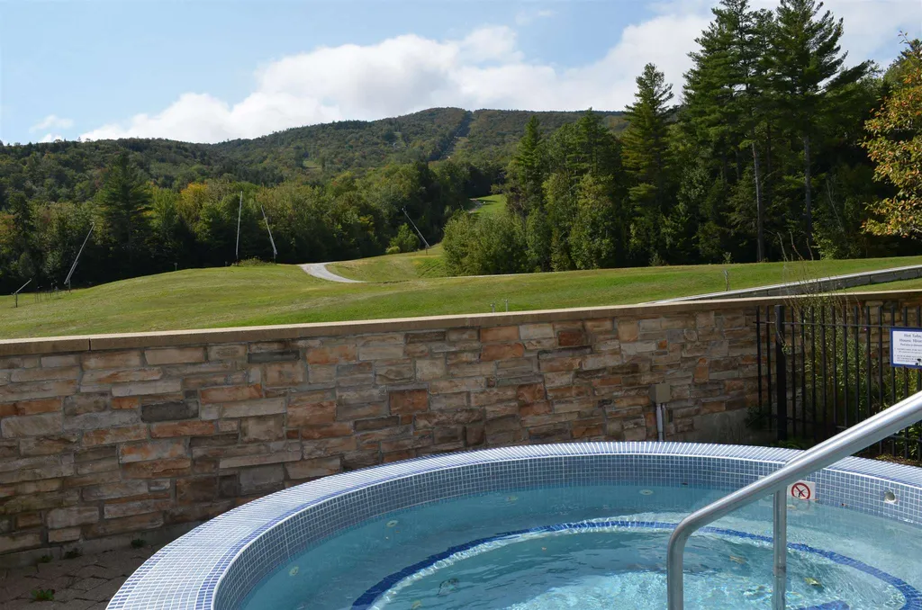 639/641 Jackson Gore Bixby House Ludlow VT 05149