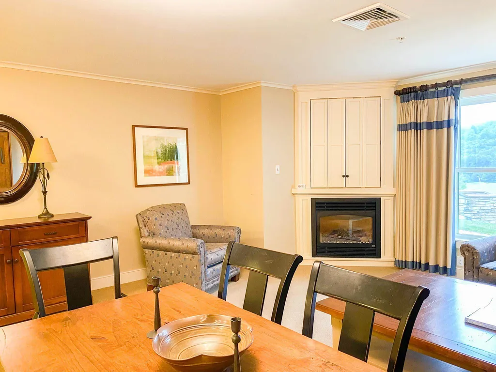 639/641 Jackson Gore Bixby House Ludlow VT 05149