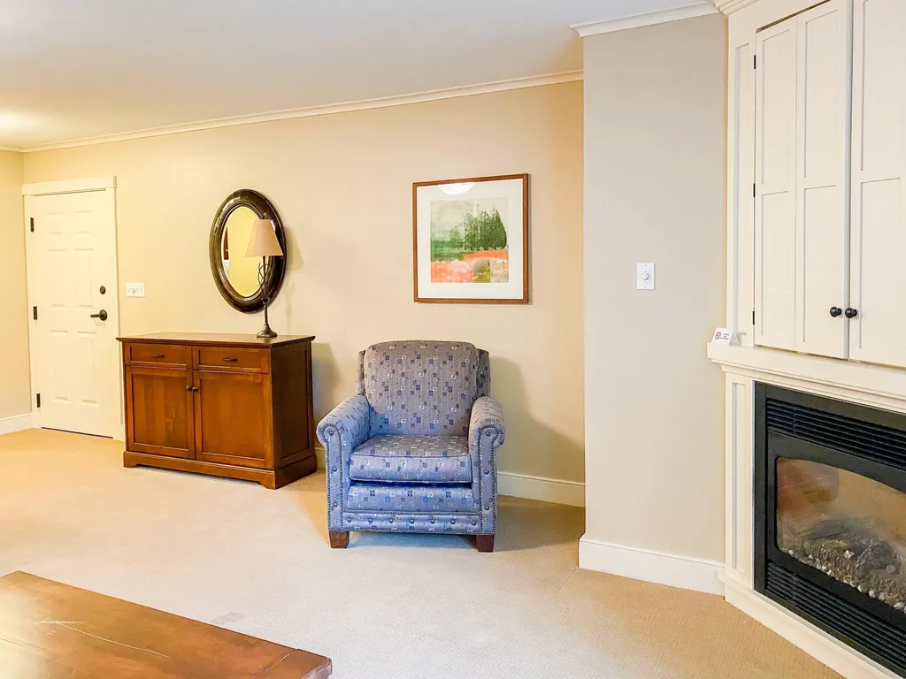 639/641 Jackson Gore Bixby House Ludlow VT 05149