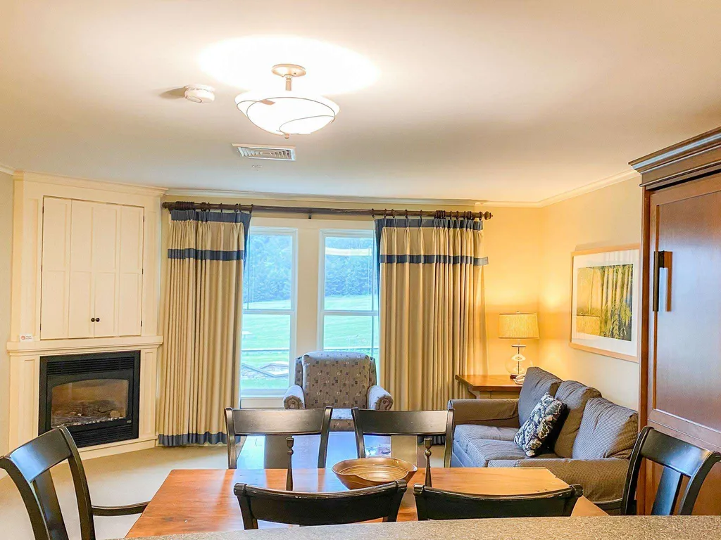 639/641 Jackson Gore Bixby House Ludlow VT 05149