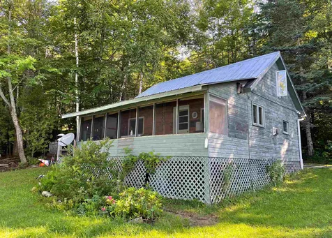 90 Camp Road Peacham VT 05862