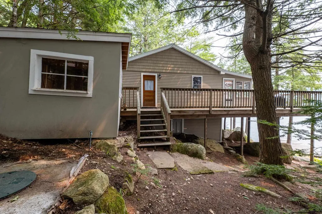 12 Brightwaters Drive New Durham NH 03855