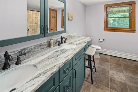 209 Hidden Pines Circle Richmond VT 05477