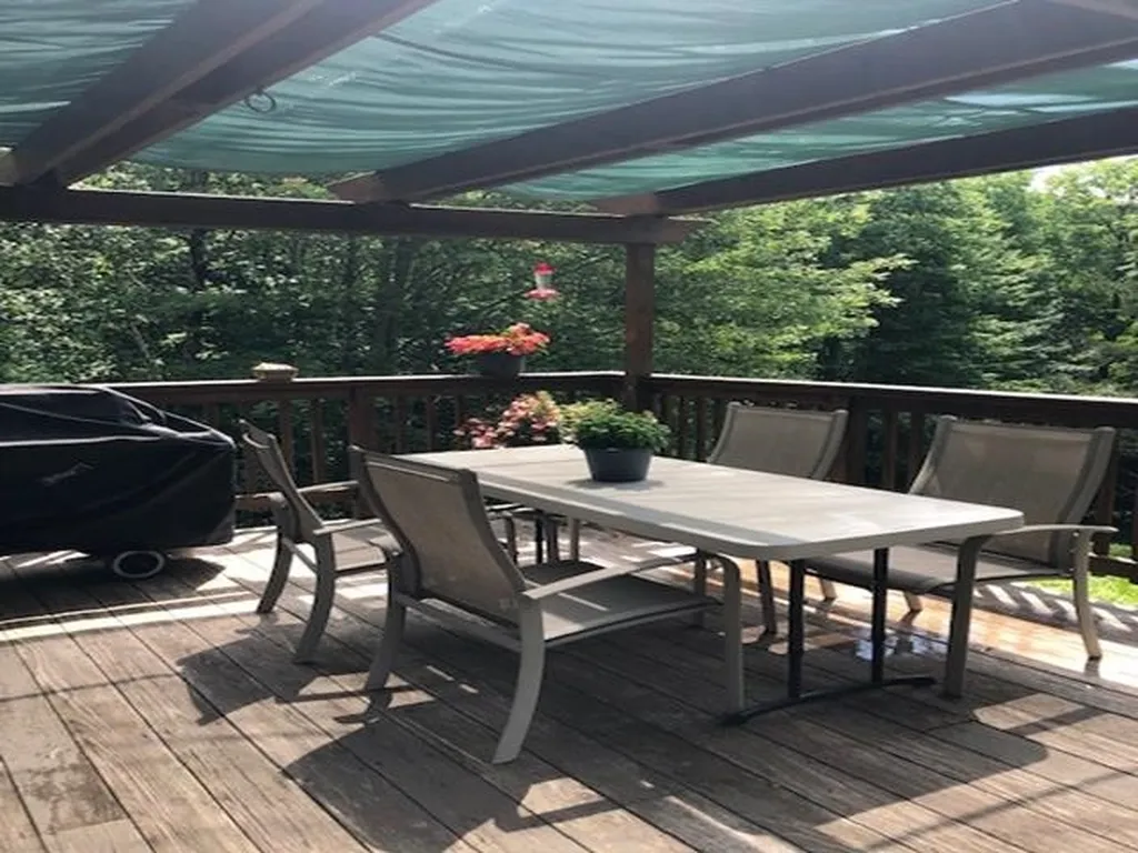 83 Kathy Meyer Road Warren VT 05674