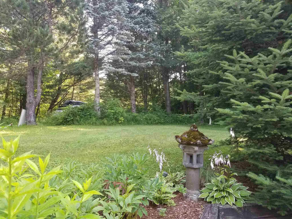 83 Kathy Meyer Road Warren VT 05674