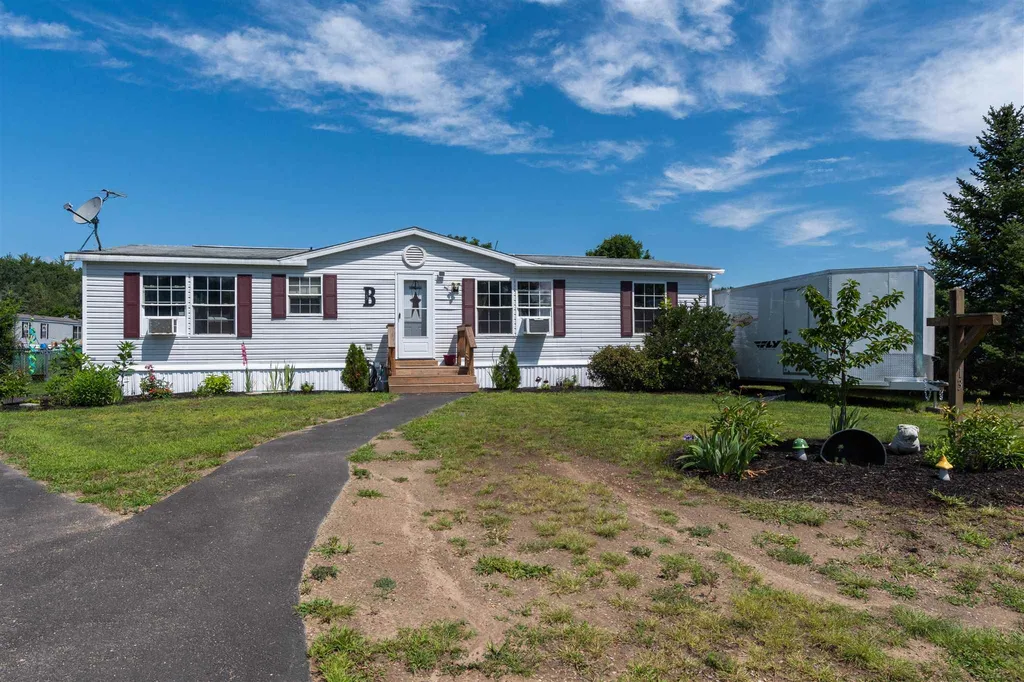 13 Cattail Place Rochester NH 03868
