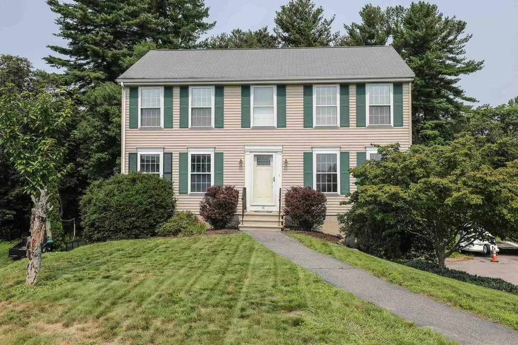 46 Ashley Drive Manchester NH 03103