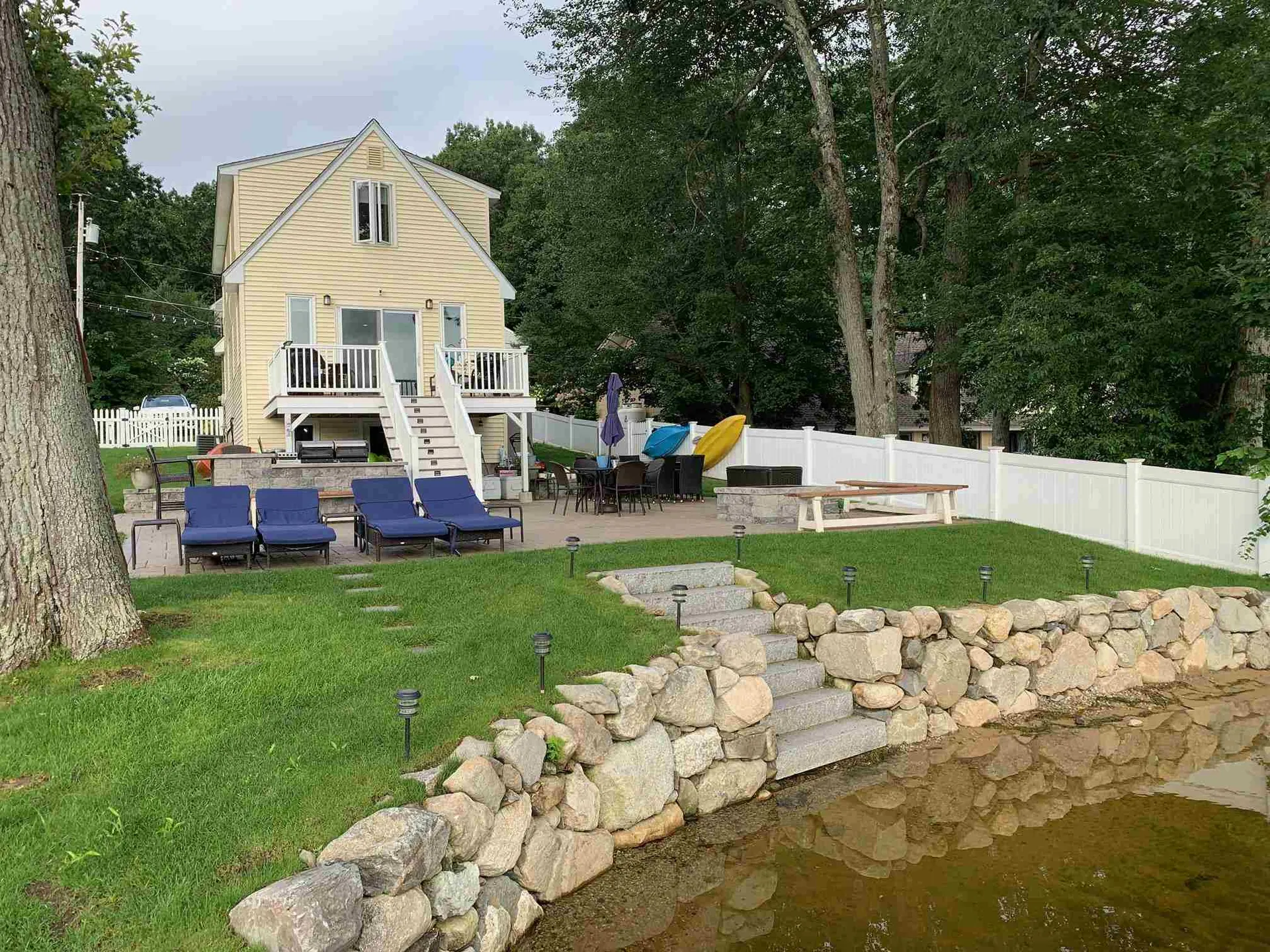 89 Shore Drive Salem NH 03079