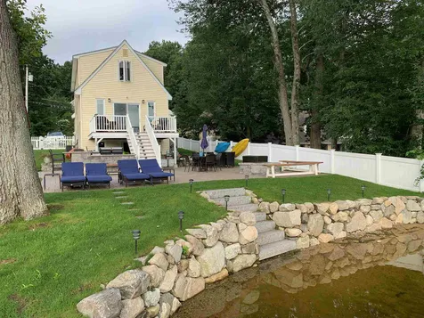 89 Shore Drive Salem NH 03079