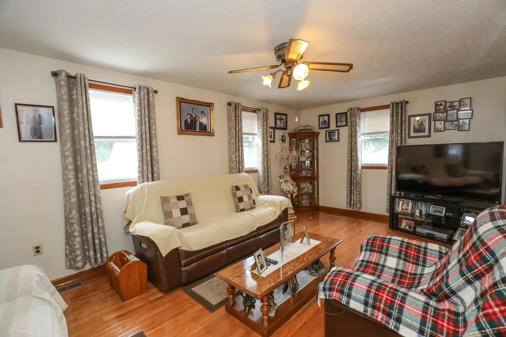 143-145 West Hollis Street Nashua NH 03060