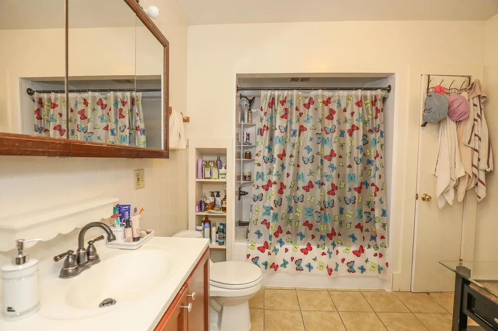 143-145 West Hollis Street Nashua NH 03060