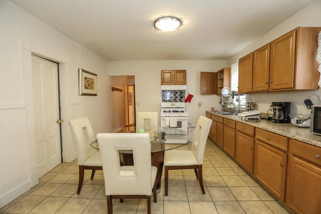 143-145 West Hollis Street Nashua NH 03060