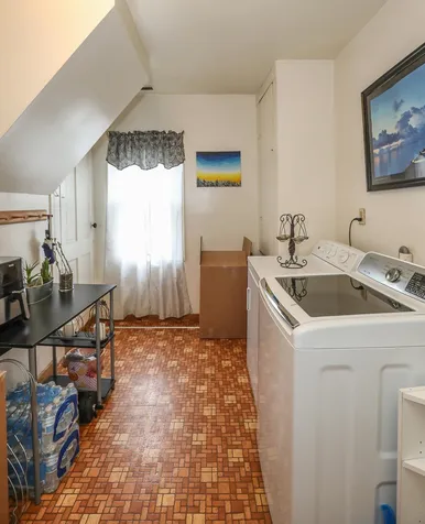 143-145 West Hollis Street Nashua NH 03060