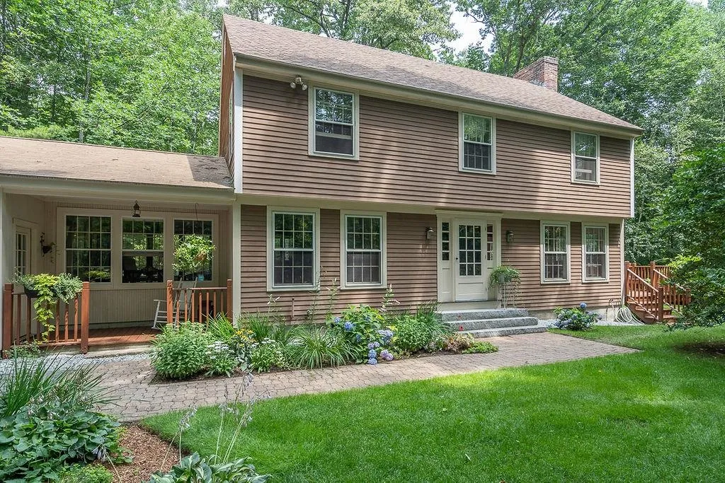 26 Marvin Road Moultonborough NH 03254
