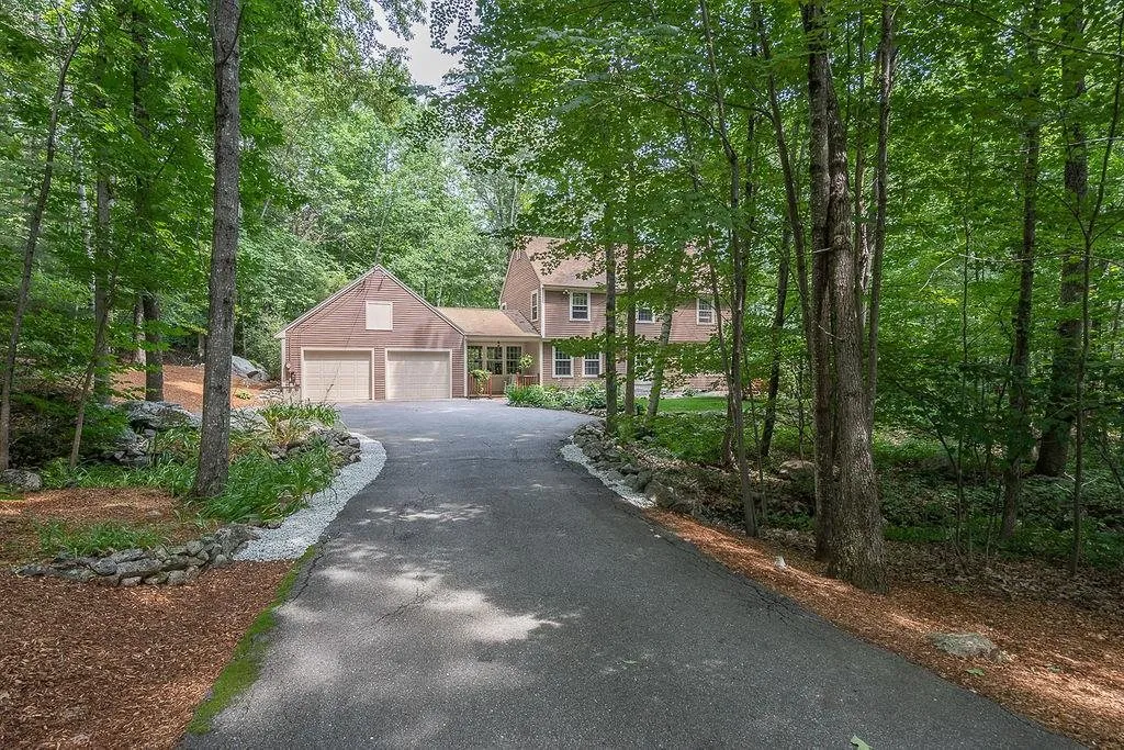 26 Marvin Road Moultonborough NH 03254