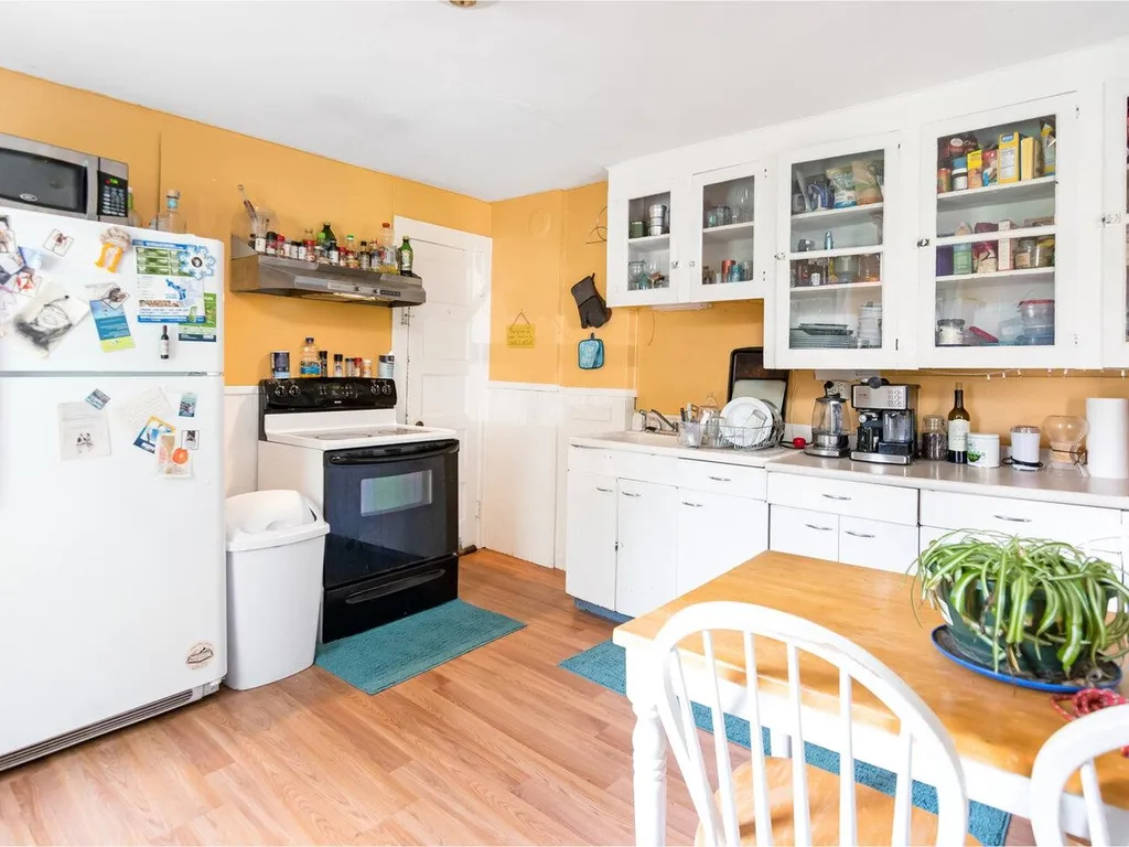 44-46 Charlotte Street Burlington VT 05401-4841