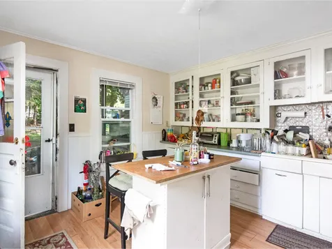 44-46 Charlotte Street Burlington VT 05401-4841