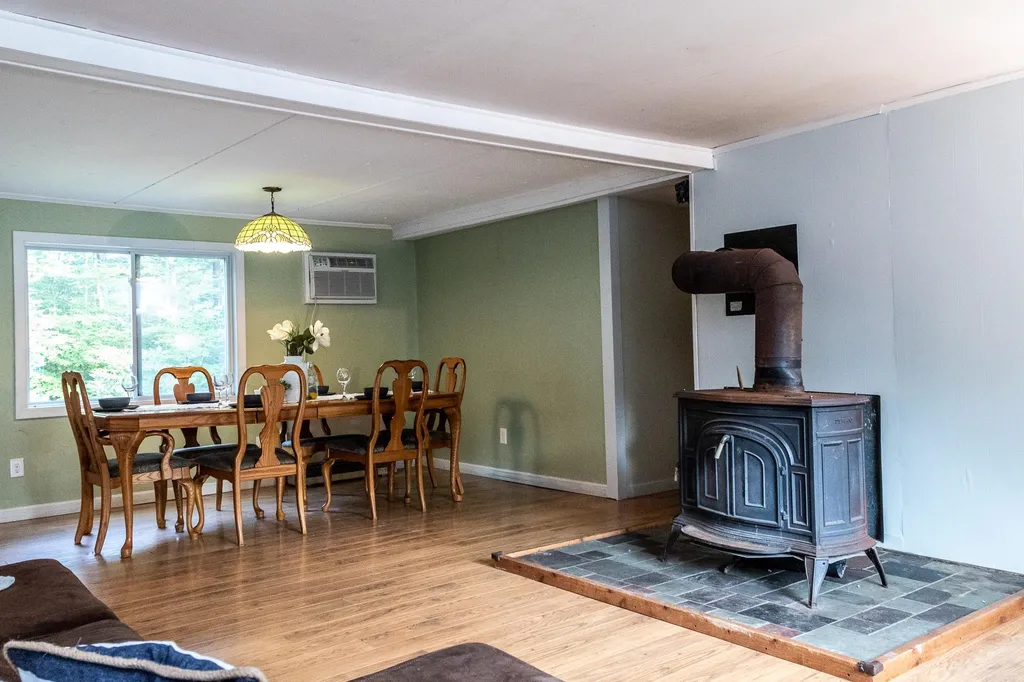 172 Cross Road Strafford NH 03884