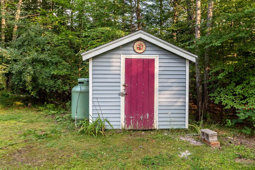 172 Cross Road Strafford NH 03884