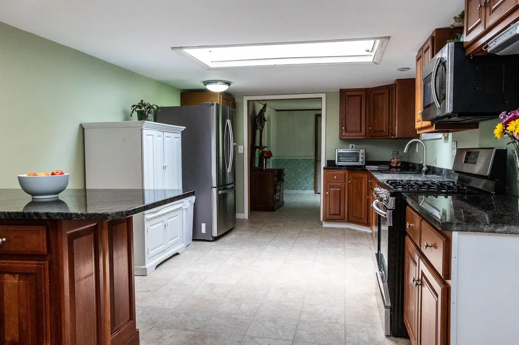 172 Cross Road Strafford NH 03884