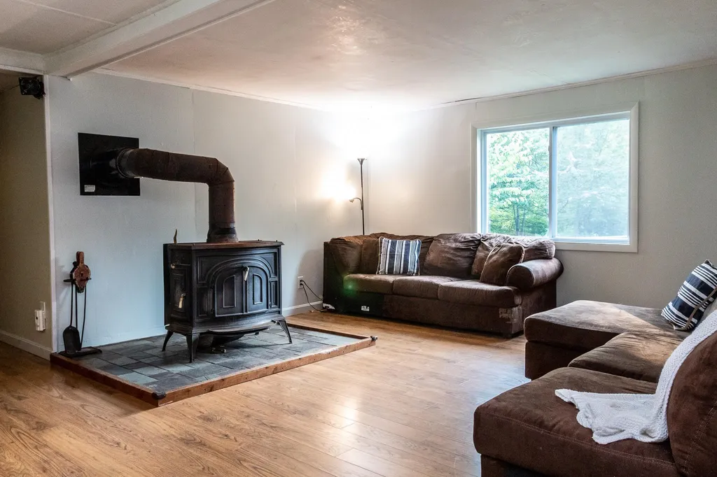 172 Cross Road Strafford NH 03884