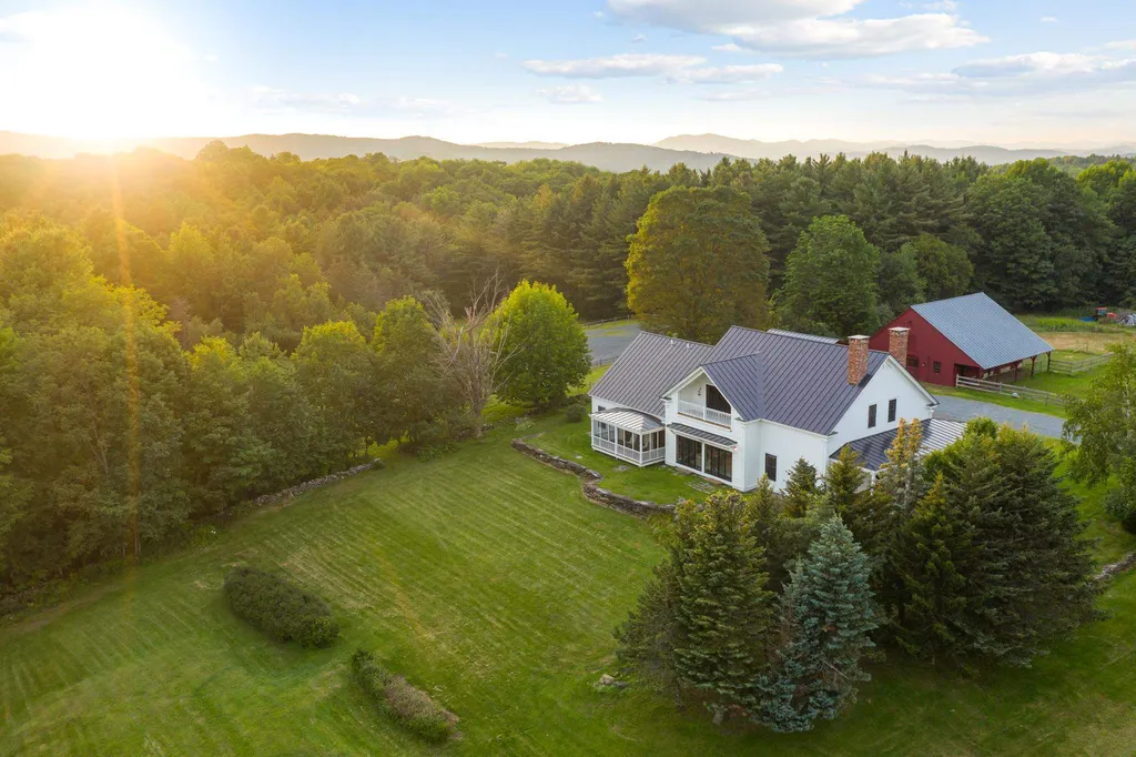 797 North Road Barnard VT 05031