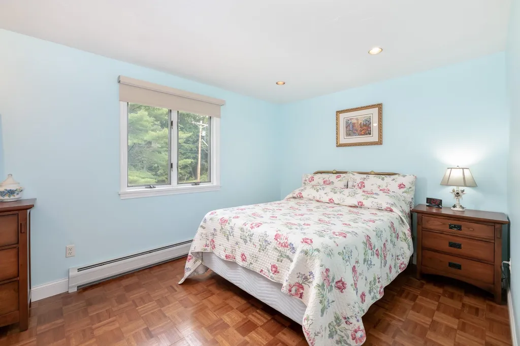 287 Paradise Drive Moultonborough NH 03254