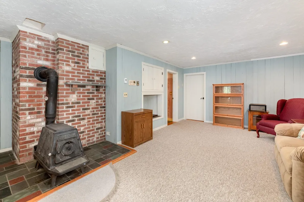 287 Paradise Drive Moultonborough NH 03254