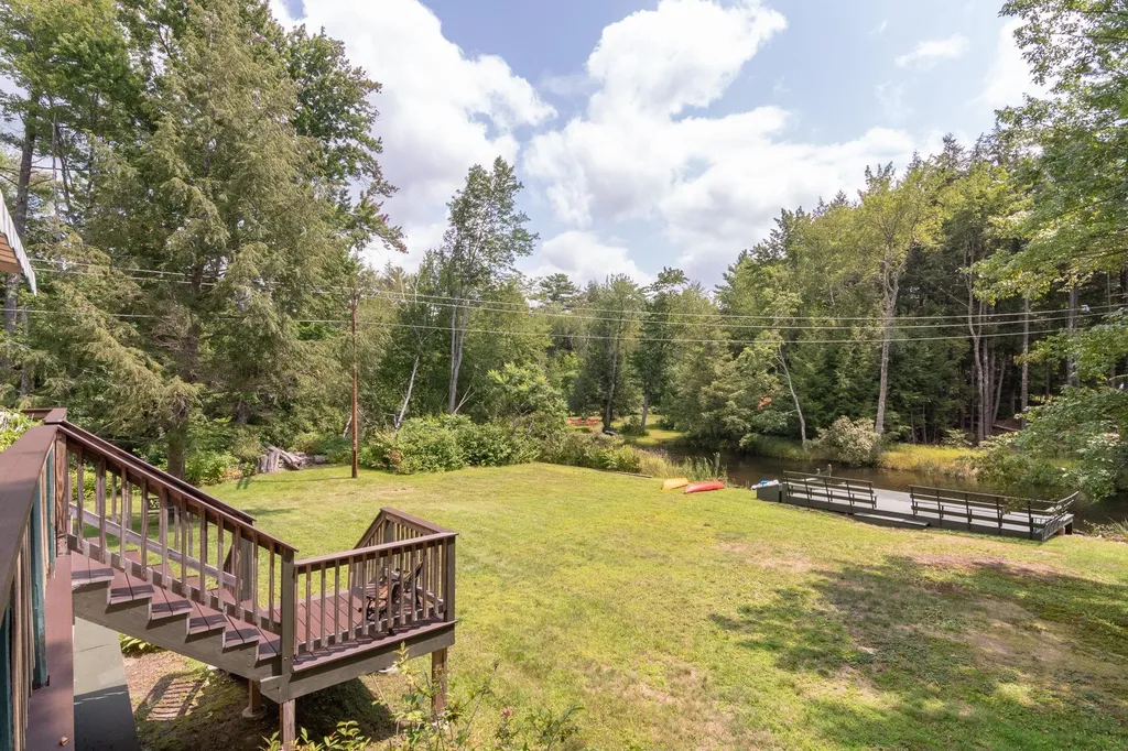 287 Paradise Drive Moultonborough NH 03254