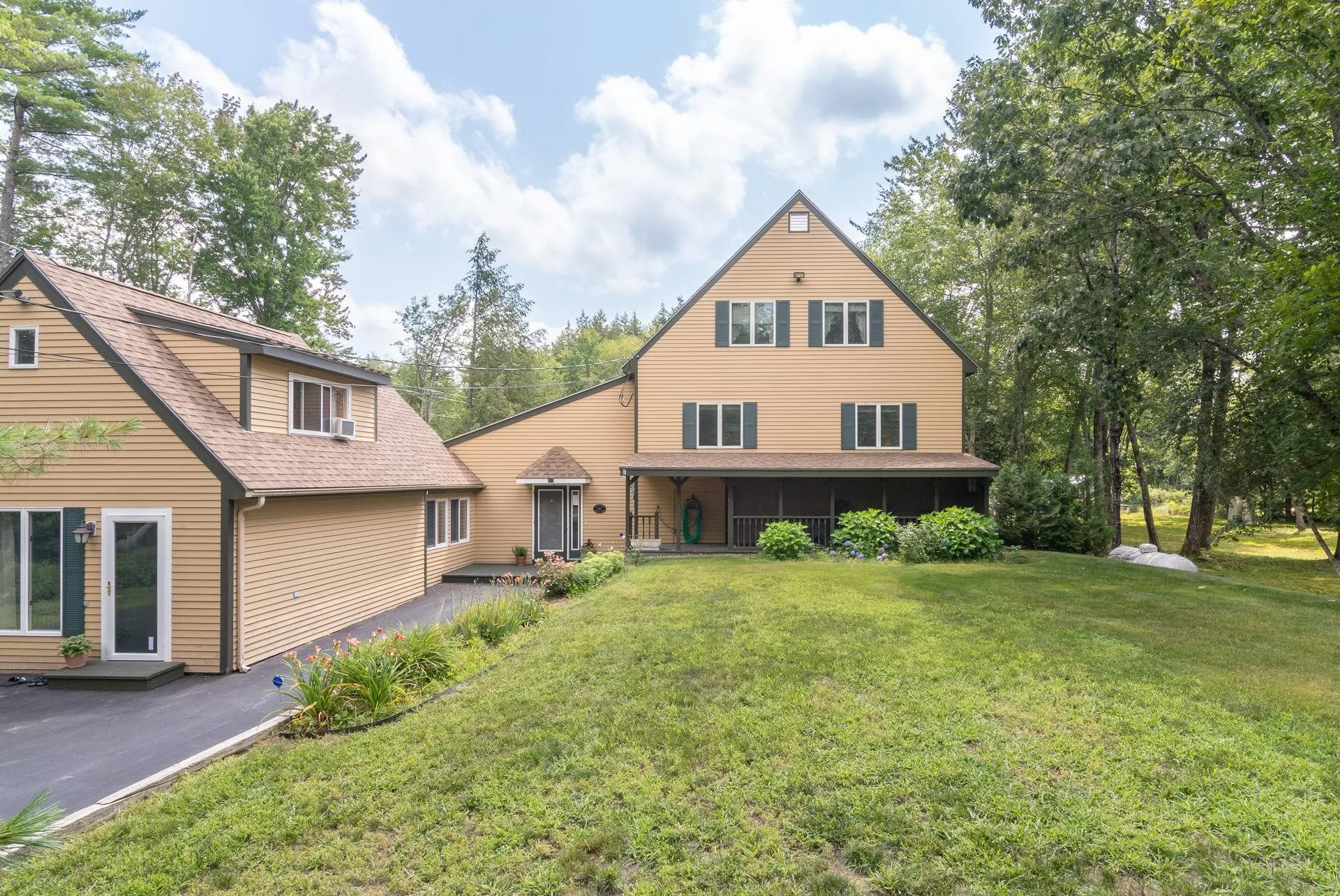 287 Paradise Drive Moultonborough NH 03254