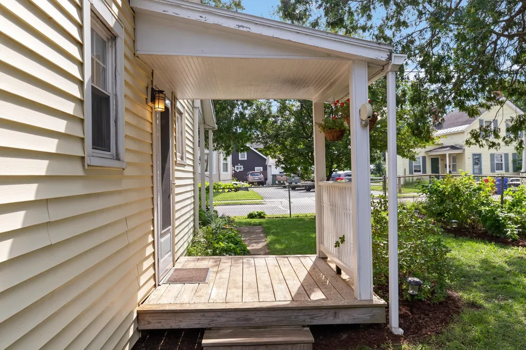 84 North Street Winooski VT 05404