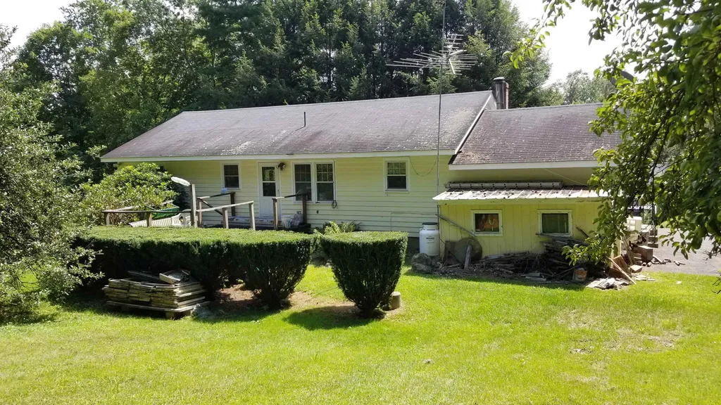709 Main Street Claremont NH 03743