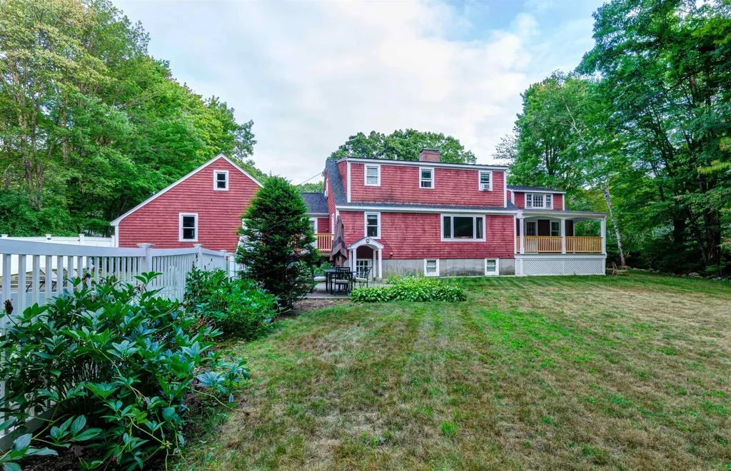 12 Ridgewood Drive Bow NH 03304