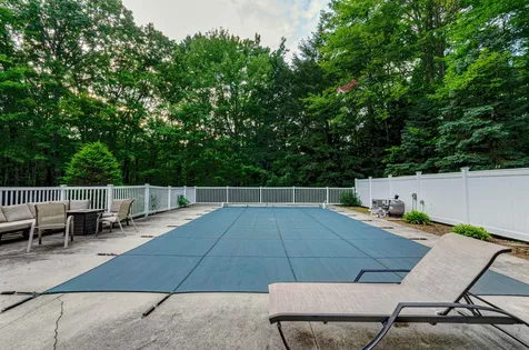 12 Ridgewood Drive Bow NH 03304