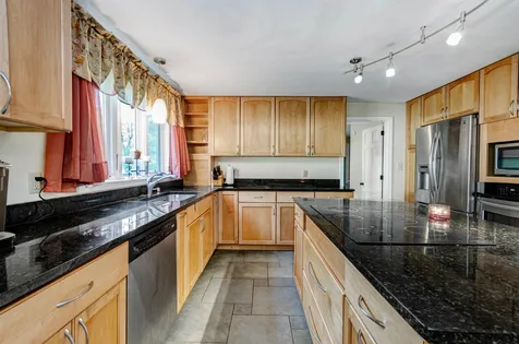 12 Ridgewood Drive Bow NH 03304