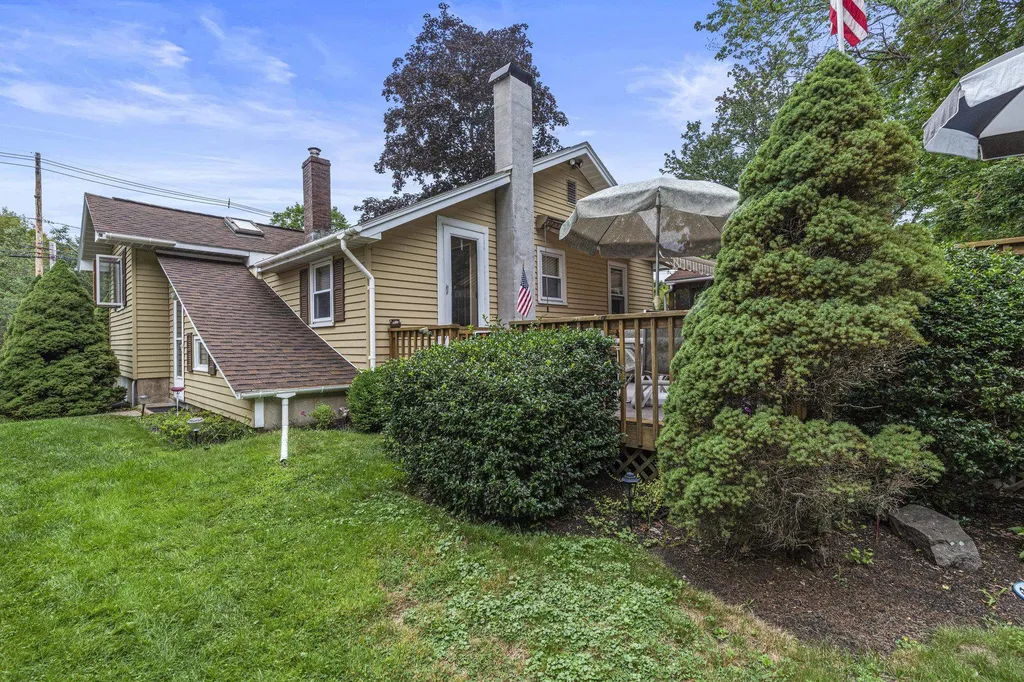 14 Brock Street Rochester NH 03867