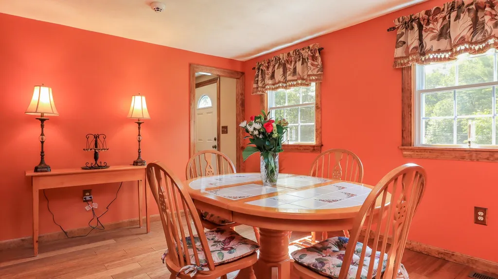 6 Kennedy Drive Pelham NH 03076