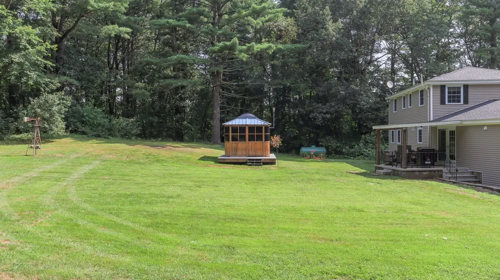 6 Kennedy Drive Pelham NH 03076