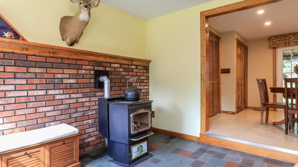 6 Kennedy Drive Pelham NH 03076