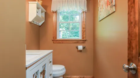 6 Kennedy Drive Pelham NH 03076
