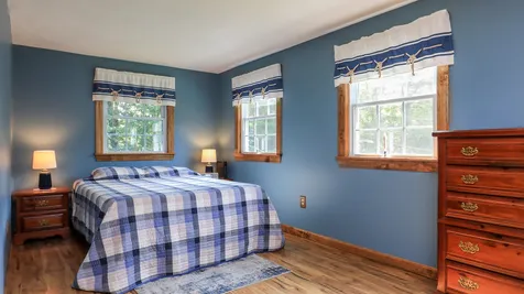 6 Kennedy Drive Pelham NH 03076