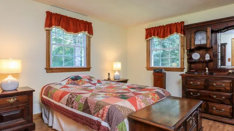 6 Kennedy Drive Pelham NH 03076